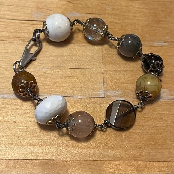 Art Deco Crystal Beaded Bracelet Wire Flower Design Small Wrist Fit - Picture 2 of 8